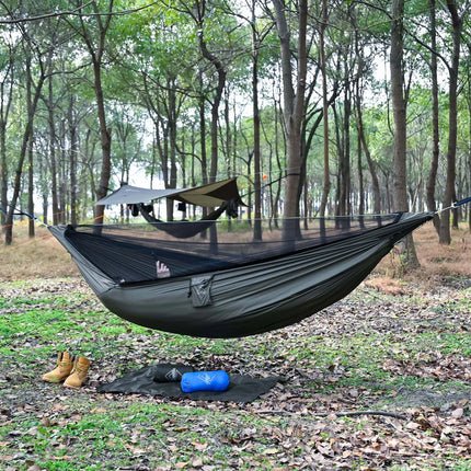 Onewind Hammock Underquilt Protector - Large (Green or Camo) By Onewind Outdoors